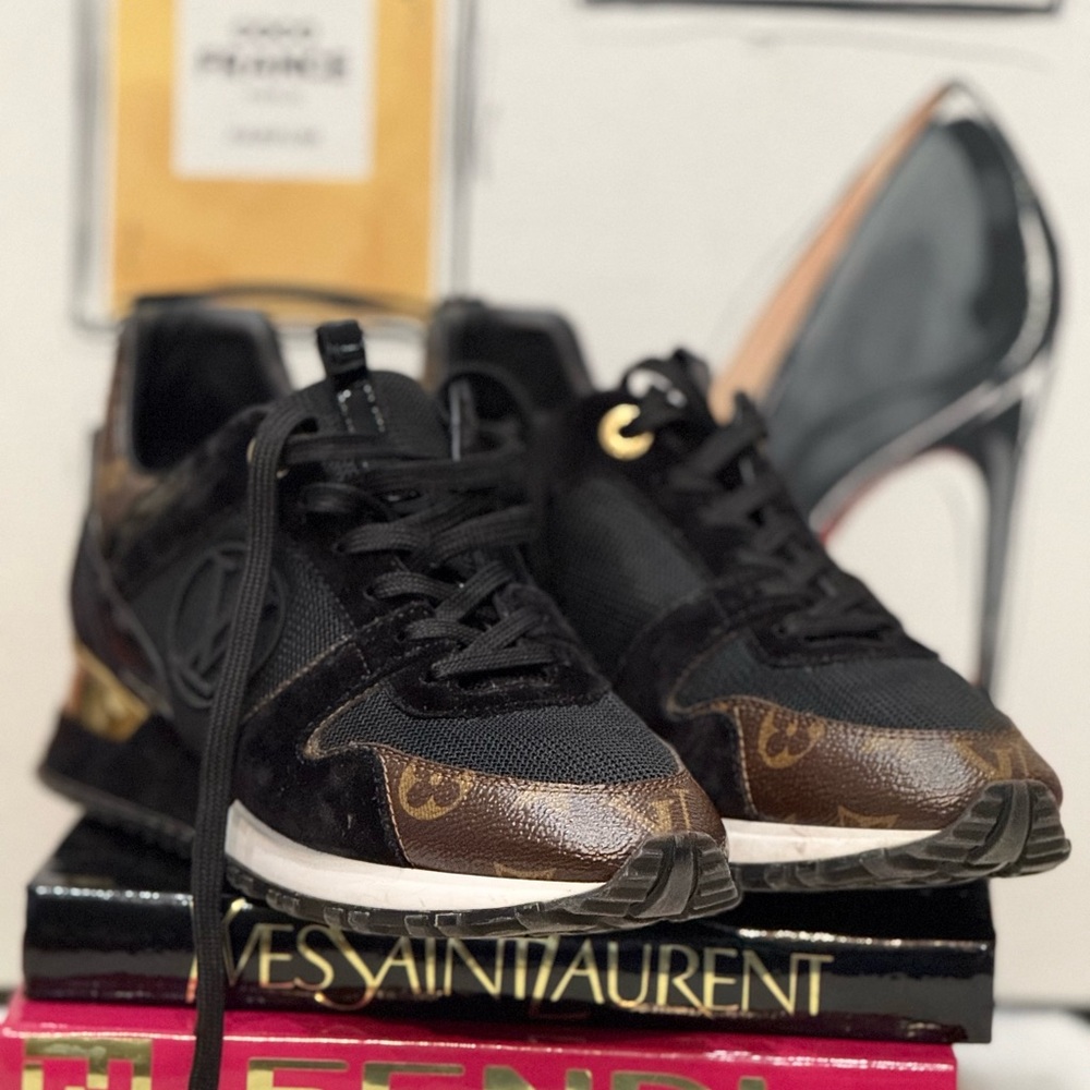Stylish Black and Brown Women's Sneakers